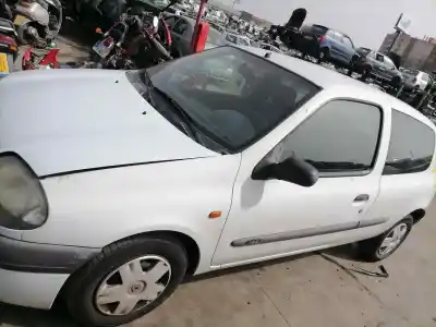 Здавання транспортного засобу renault   року 1998 потужний f8q