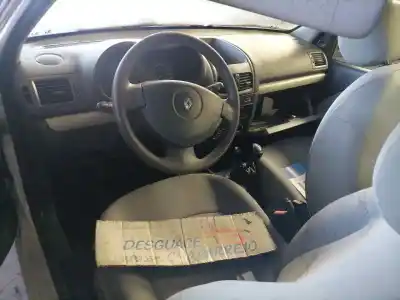 Здавання транспортного засобу renault   року 2002 потужний d7f g7