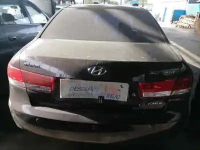 Sloopvoertuig hyundai sonata (nf) 2.0 crdi comfort i van het jaar 2007 aangedreven d4ea