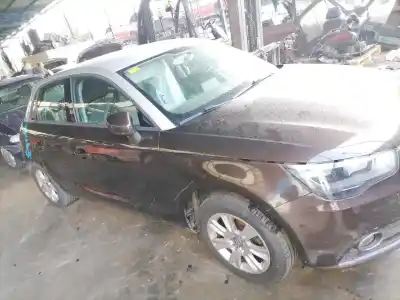 Veículo de Sucata audi a1 sportback (8xa) ambition do ano 2012 alimentado cbz