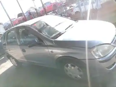 Здавання транспортного засобу opel corsa c blue line року 2004 потужний z12xe