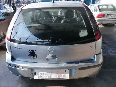 Здавання транспортного засобу opel corsa c blue line року 2004 потужний z12xe