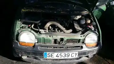 Veicolo di demolizione RENAULT TWINGO (CO6) 1.2 (C066/67/68) dell'anno 1997 alimentato D7F