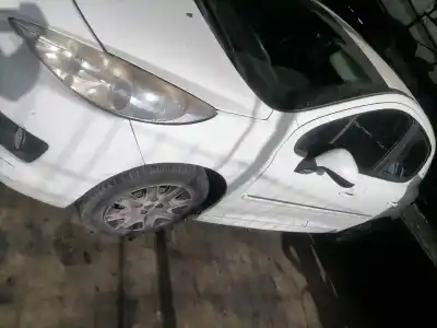 Veículo de Sucata peugeot 207 confort do ano 2013 alimentado 8h01