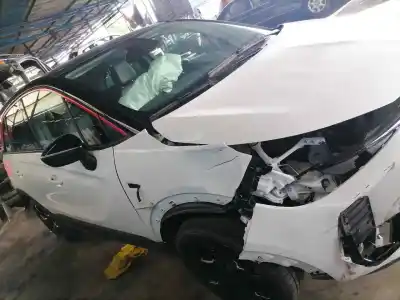 Veículo de Sucata opel crossland x design line do ano 2022 alimentado eb2adt(hn05)