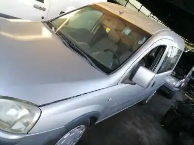 Veículo de Sucata opel combo familiar do ano 2005 alimentado z13dt