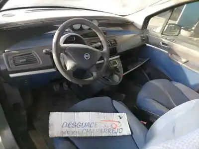 Veículo de Sucata fiat ulysse (179) 2.0 jtd dynamic do ano 2004 alimentado rhw