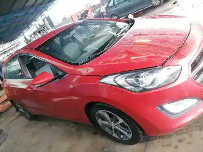 Veículo de Sucata hyundai i30 (gd) style do ano 2016 alimentado d4fb