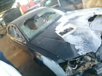 Здавання транспортного засобу audi a8 (4e2) 3.7 quattro року 2004 потужний bfl