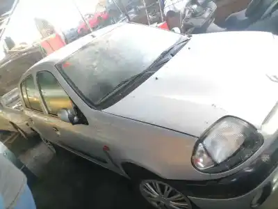 Здавання транспортного засобу renault   року 1999 потужний e7j
