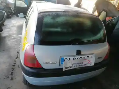 Здавання транспортного засобу renault   року 1999 потужний e7j