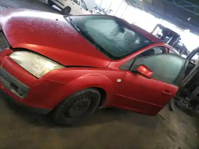 Veículo de Sucata ford focus berlina (cap) ambiente (d) do ano 2007 alimentado kkda