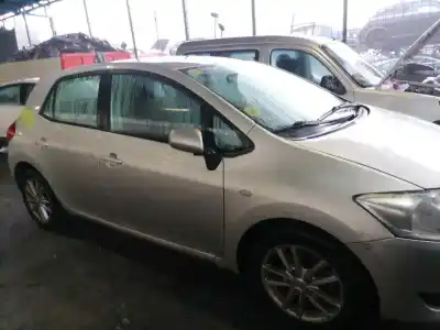 Veículo de Sucata toyota auris luna+ do ano 2009 alimentado 1nd