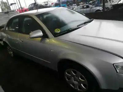 Veículo de Sucata audi a4 berlina (8e) 1.8 20v turbo do ano 2001 alimentado avj