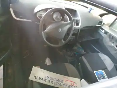 Veículo de Sucata peugeot 207 confort do ano 2007 alimentado 8hz