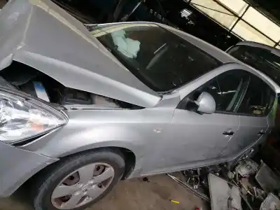 Vehicul casat kia cee´d concept al anului 2007 alimentat g4fa