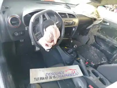 Véhicule à la ferraille seat                                               leon (1p1)                                                                                                                                                                                                                                                 fr                                                                                                                                                                                                                                                         de l'année 2012 alimenté cfh