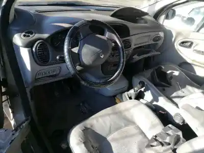 Scrapping Vehicle renault                                            scenic (ja..)                                                                                                                                                                                                                                              1.9 dci authentique of the year 2001 powered f9q k7