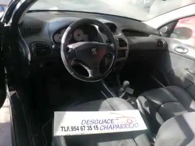 Veicolo di demolizione peugeot 206 berlina xs dell'anno 2005 alimentato kfu