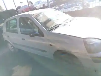 Veículo de Sucata renault   do ano 2004 alimentado k9k b7