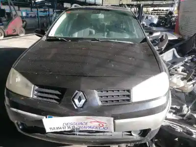 Здавання транспортного засобу RENAULT MEGANE II FAMILIAR Authentique року 2005 потужний K9K P7