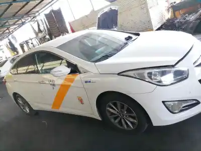 Veículo de Sucata hyundai i40 comfort do ano 2015 alimentado d4fd