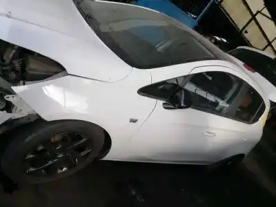 Sloopvoertuig opel corsa e business van het jaar 2015 aangedreven b14xer / ldd