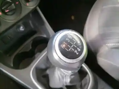 Sloopvoertuig opel corsa e business van het jaar 2015 aangedreven b14xer / ldd