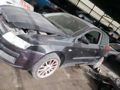 Veículo de Sucata fiat stilo (192) 1.4 16v feel do ano 2006 alimentado 843a1000