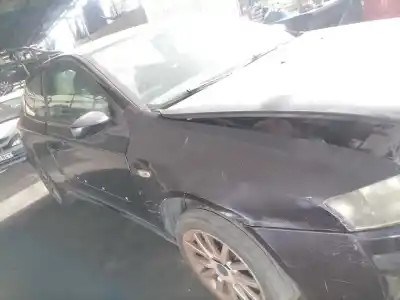 Veículo de Sucata fiat stilo (192) 1.4 16v feel do ano 2006 alimentado 843a1000