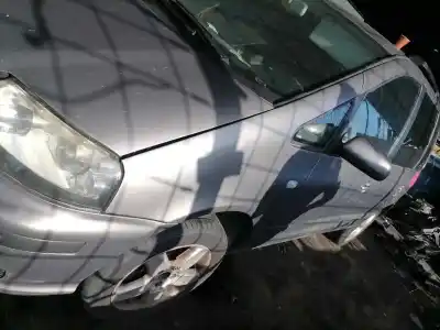 Здавання транспортного засобу seat alhambra (7v9) reference року 2005 потужний auy