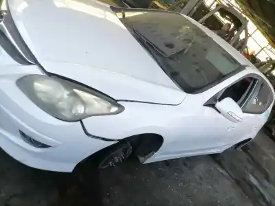 Veículo de Sucata hyundai i30 comfort do ano 2011 alimentado d4fb