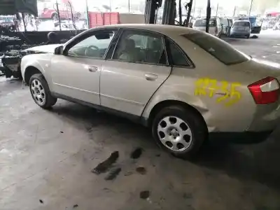 Veículo de Sucata audi a4 berlina (8e) 2.5 tdi do ano 2001 alimentado 