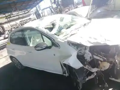 Veículo de Sucata peugeot 208 style do ano 2018 alimentado hm05