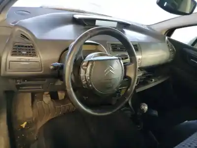 Scrapping Vehicle citroen c4 coupe cool of the year 2006 powered 9hy