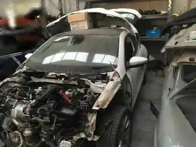 Здавання транспортного засобу volkswagen scirocco (137) 1.4 tsi (90kw) року 2013 потужний cax