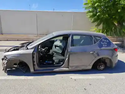 Vehículo de desguace SEAT LEON SC (5F5) 1.6 TDI del año 2017 con motor DDY