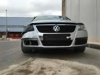 Veículo de Sucata volkswagen passat b6 (3c2) 1.9 tdi do ano 2001 alimentado 