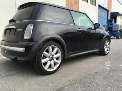 Здавання транспортного засобу mini mini (r50, r53) cooper року 2001 потужний 