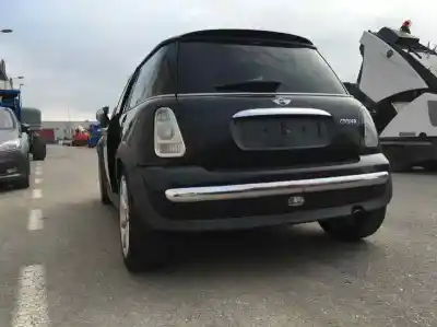 Veicolo di demolizione MINI MINI (R50, R53) Cooper dell'anno 2001 alimentato 