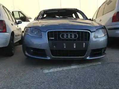 Veículo de Sucata audi a4 berlina (8e) 2.0 tdi 16v (103kw) do ano 2001 alimentado blb