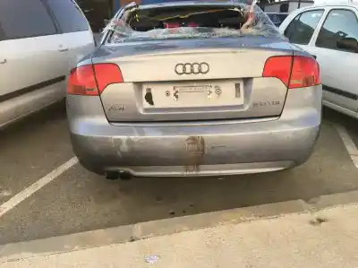 Veículo de Sucata audi a4 berlina (8e) 2.0 tdi 16v (103kw) do ano 2001 alimentado blb
