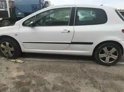 Veículo de Sucata peugeot 307 (s1) xt do ano 2001 alimentado rhsdw10ated
