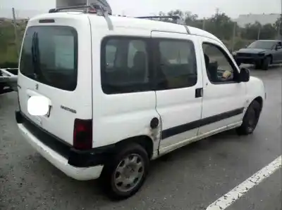 Sloopvoertuig peugeot partner (s2) combiespace van het jaar 2003 aangedreven wjydw8b