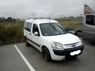 Sloopvoertuig peugeot partner (s2) combiespace van het jaar 2003 aangedreven wjydw8b