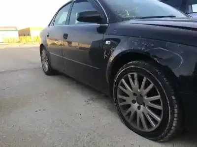Veículo de Sucata audi a4 berlina (8e) 2.0 tdi 16v (103kw) do ano 2001 alimentado blb