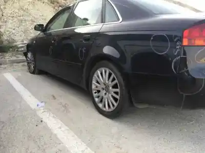 Veículo de Sucata audi a4 berlina (8e) 2.0 tdi 16v (103kw) do ano 2001 alimentado blb