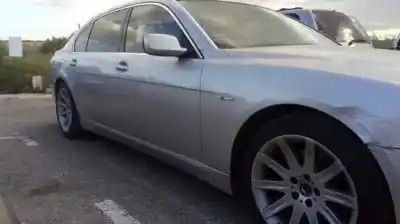Véhicule à la ferraille bmw serie 7 (e65/e66) 730ld de l'année 2001 alimenté m57306d3