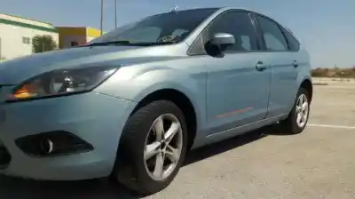 Sloopvoertuig ford focus lim. (cb4) titanium 125 cv / 92 kw van het jaar 2001 aangedreven qyba