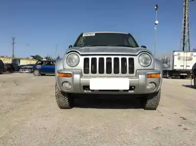 Véhicule à la ferraille JEEP CHEROKEE (KJ) 2.5 CRD 4X4 de l'année 2001 alimenté 
